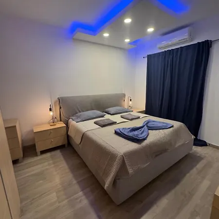Hunters Palace Sliema, 8 Min Walk2 Appartamento *