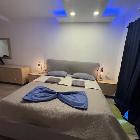 Hunters Palace Sliema, 8 Min Walk2 * Sliema