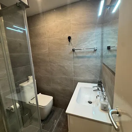 Hunters Palace Sliema, 8 Min Walk2