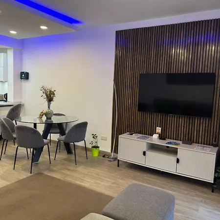 Hunters Palace Sliema, 8 Min Walk2 * Sliema